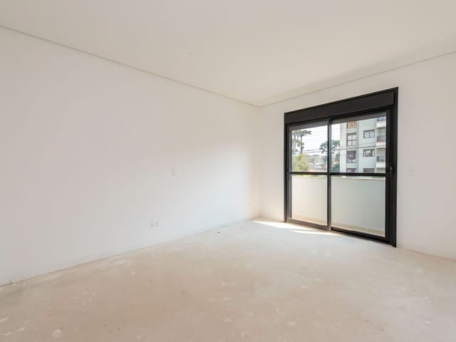 Sobrado com 188m² 3 quartos e 5 banheiros, à venda, no bairro Vila Izabel em Curitiba