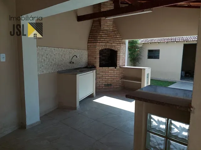 Sobrado com 463m² 4 quartos e 2 banheiros, à venda ou para alugar, no bairro Vila Resende em Caçapava