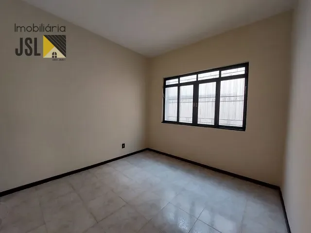 Sobrado com 463m² 4 quartos e 2 banheiros, à venda ou para alugar, no bairro Vila Resende em Caçapava