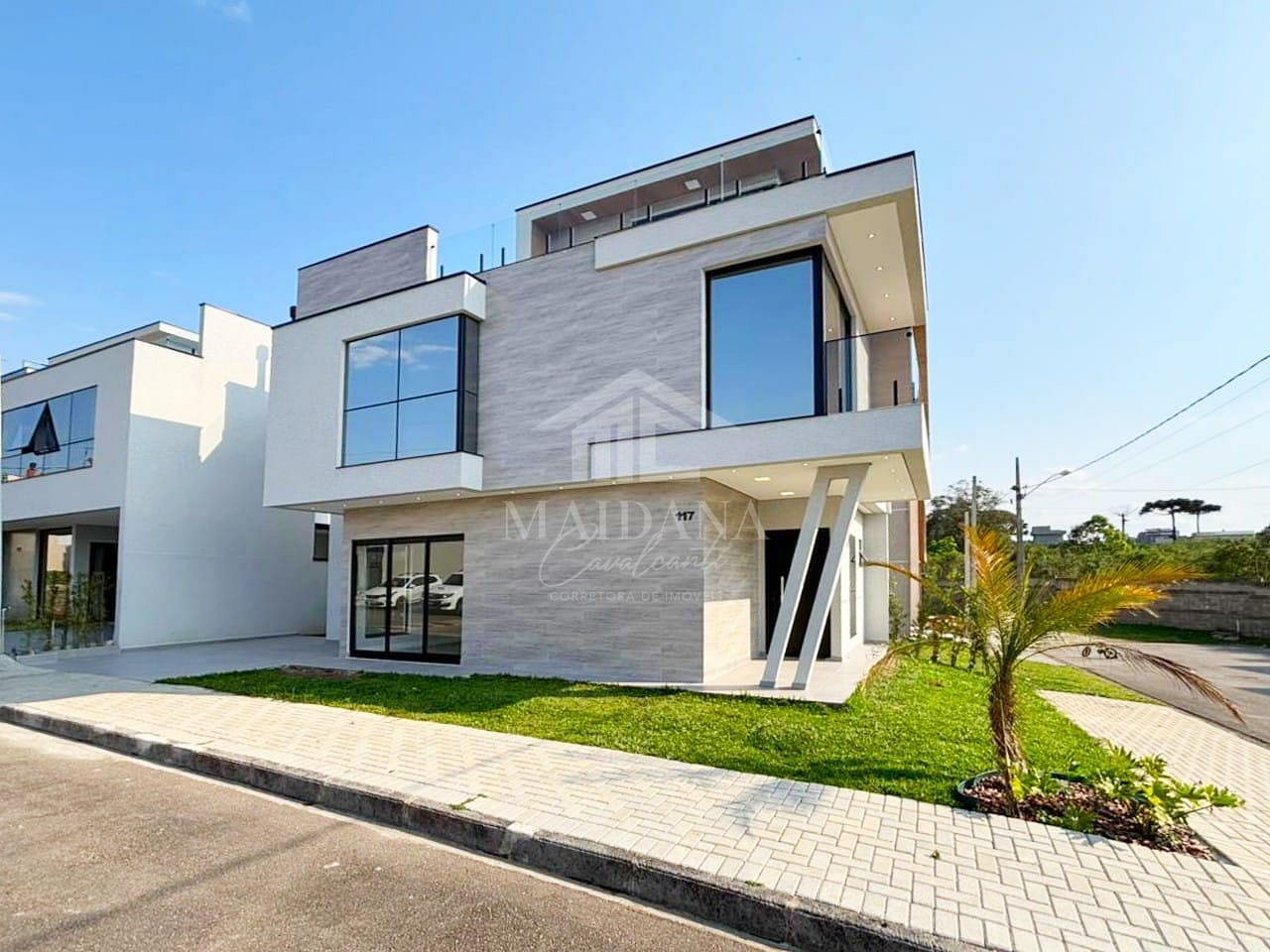 Sobrado à venda com 3 quartos, 152m² - Foto 2