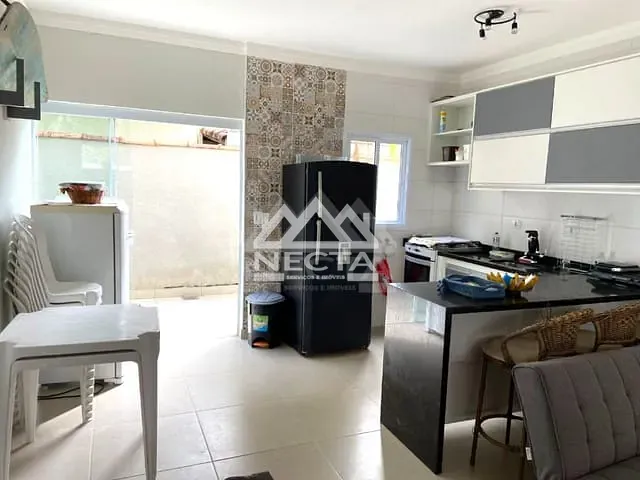 Sobrado com 86m² 2 quartos e 3 banheiros, à venda, no bairro Balneário Gardem Mar em Caraguatatuba