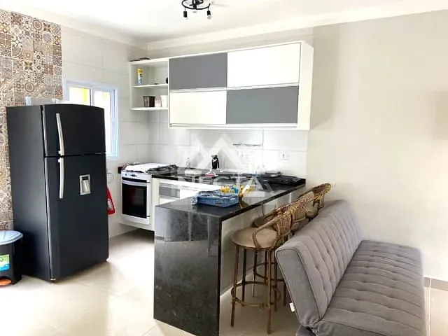 Sobrado com 86m² 2 quartos e 3 banheiros, à venda, no bairro Balneário Gardem Mar em Caraguatatuba