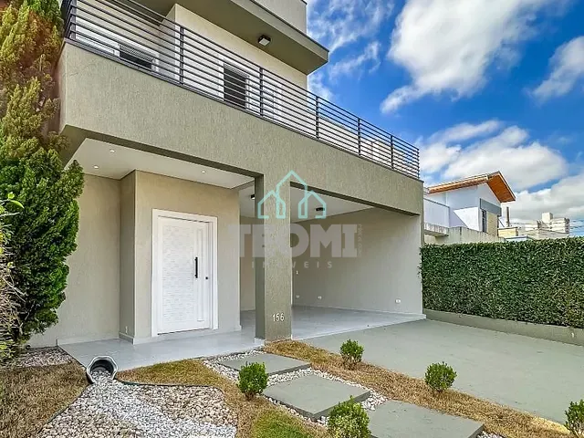 Sobrado com 300m² 3 quartos e 3 banheiros, à venda, no bairro Parque Sao Luis em Tremembé