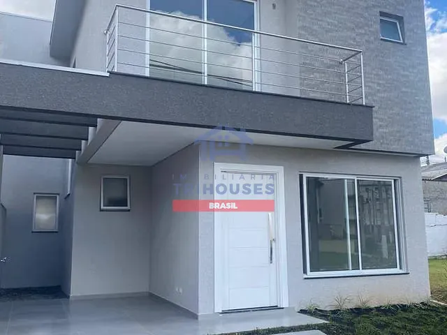 Sobrado 3 quartos e 2 banheiros, à venda, no bairro Campo de Santana em Curitiba