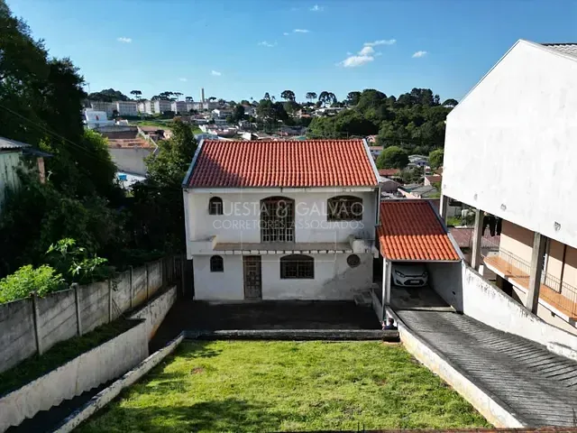 Sobrado com 110m² 3 quartos e 2 banheiros, à venda, no bairro Santa Cândida em Curitiba