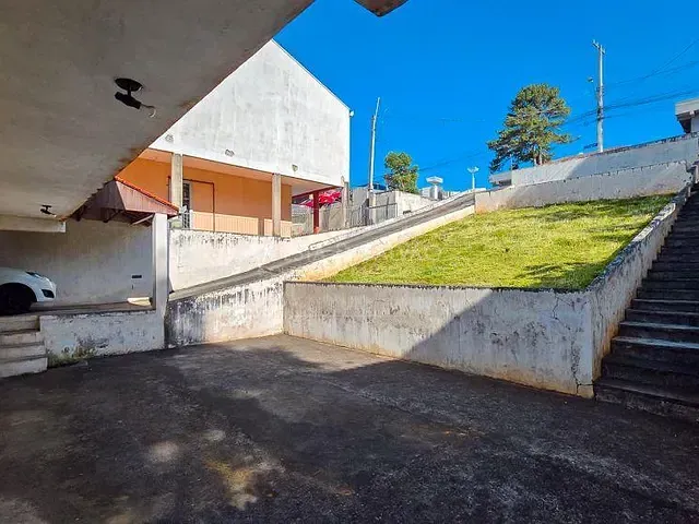Sobrado com 110m² 3 quartos e 2 banheiros, à venda, no bairro Santa Cândida em Curitiba