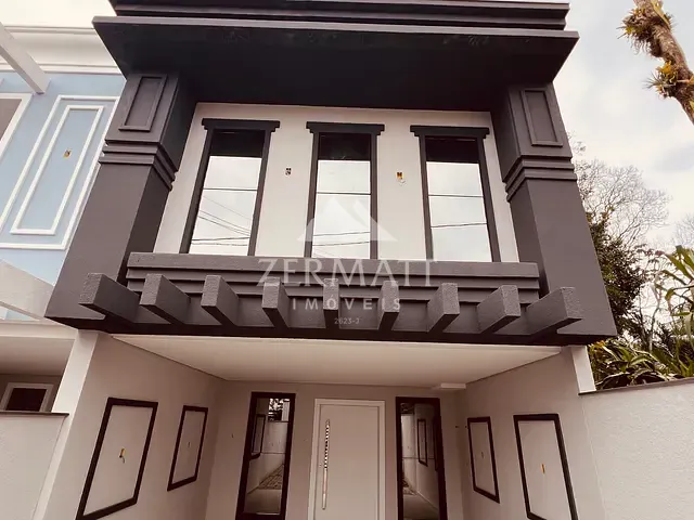 Sobrado 3 quartos e 5 banheiros, à venda, no bairro Ponta Aguda em Blumenau