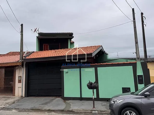 Sobrado com 135m² 2 quartos e 2 banheiros, à venda, no bairro Residencial Mombaça I em Pindamonhangaba