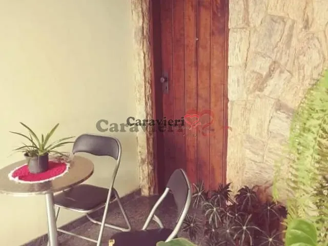 Sobrado 3 quartos e 2 banheiros, à venda, no bairro Vila Mesquita em São Paulo