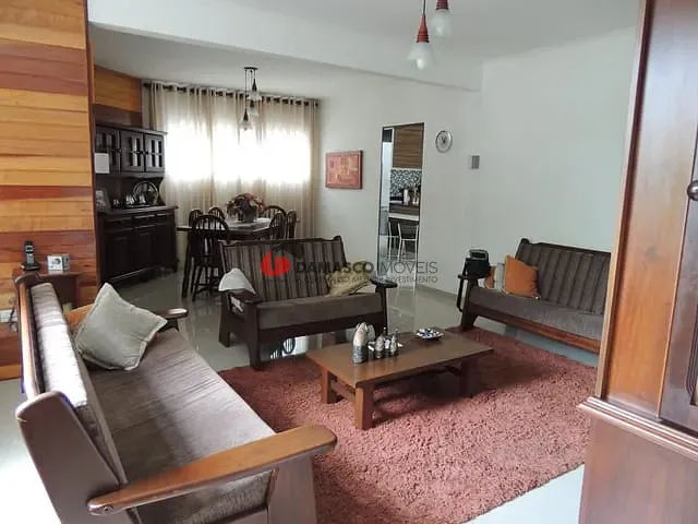 Sobrado com 262m² 3 quartos e 1 banheiro, à venda, no bairro Santa Maria em São Caetano do Sul