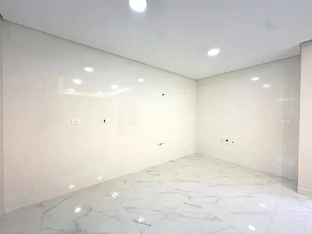 Sobrado com 237m² 3 quartos e 2 banheiros, à venda, no bairro Cruzeiro em São José dos Pinhais