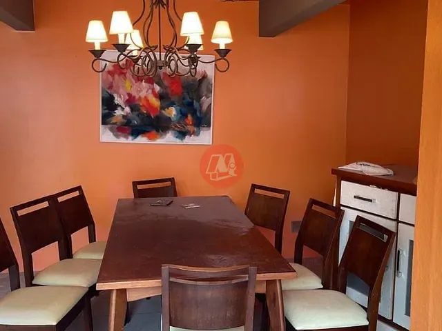 Sobrado com 440m² 4 quartos e 2 banheiros, à venda, no bairro Petrópolis em Porto Alegre