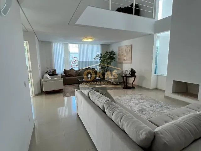 Sobrado com 450m² 4 quartos e 4 banheiros, à venda, no bairro Vila Nova Socorro em Mogi das Cruzes