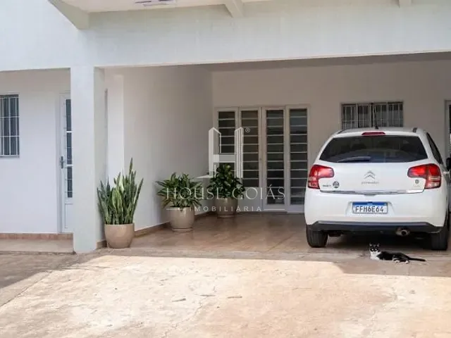 Sobrado com 390m² 5 quartos e 3 banheiros, à venda, no bairro Residencial Recanto das Emas em Goiânia