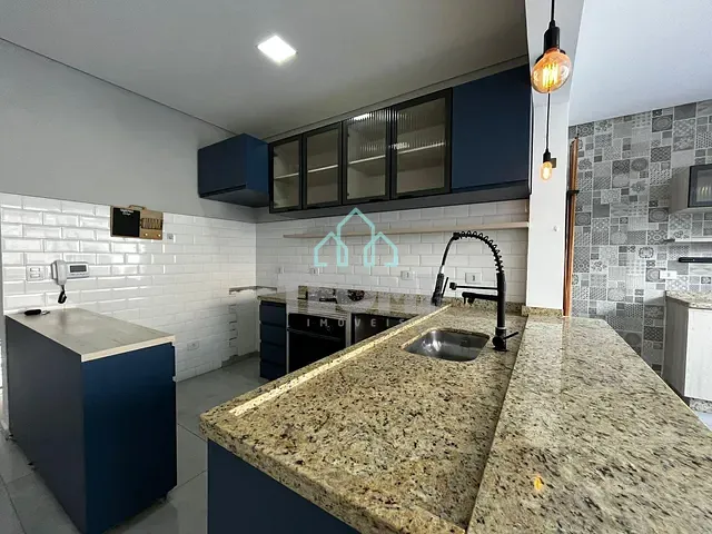 Sobrado com 130m² 3 quartos e 3 banheiros, à venda, no bairro Bosque Flamboyant em Taubaté