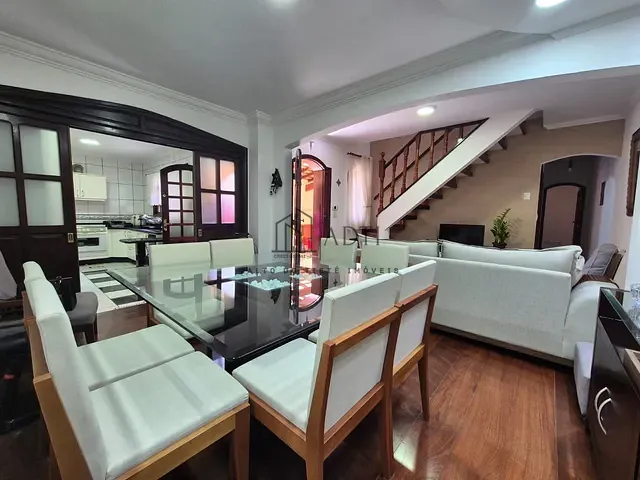 Sobrado com 137m² 5 quartos e 2 banheiros, à venda, no bairro Vila Progresso em Mogi das Cruzes