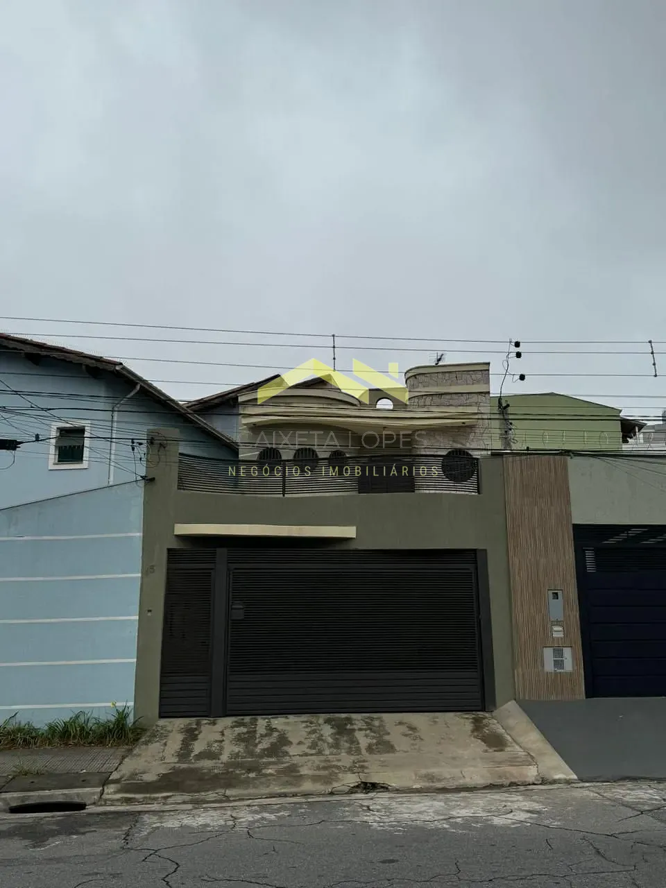 Sobrado, 4 quartos, 180 m² - Foto 1