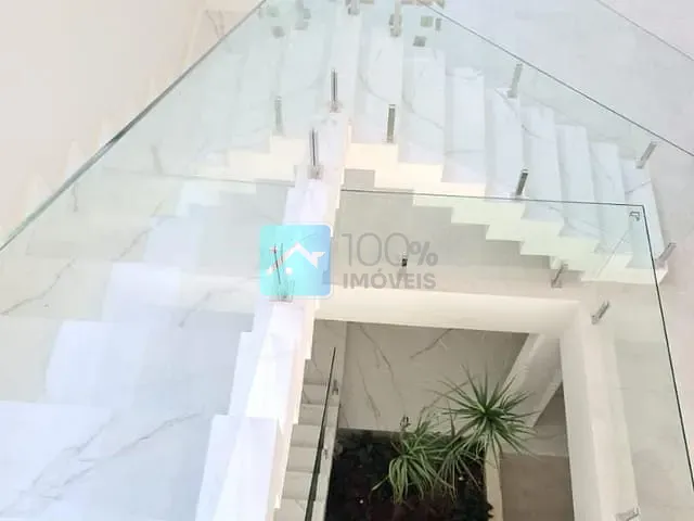 Sobrado com 550m² 5 quartos e 6 banheiros, à venda, no bairro Urbanova em São José dos Campos