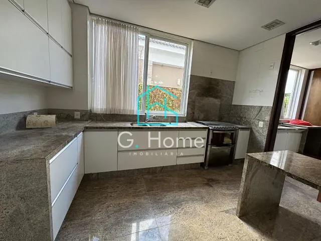 Sobrado com 360m² 5 quartos e 5 banheiros, à venda, no bairro Esperança em Londrina