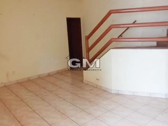 Sobrado com 250m² 4 quartos e 3 banheiros, à venda, no bairro Jardim Recreio em Ribeirão Preto