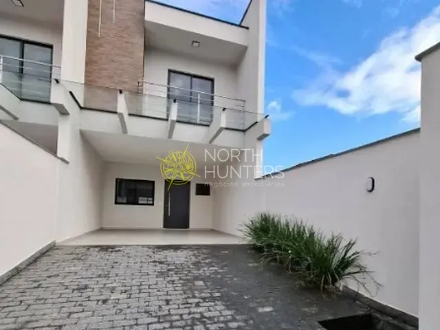 Sobrado com 143m² 3 quartos e 2 banheiros, à venda, no bairro Costa e Silva em Joinville