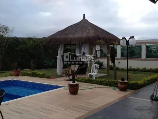 Sobrado com 500m² 3 quartos e 5 banheiros, à venda, no bairro Jardim Aracy em Mogi das Cruzes