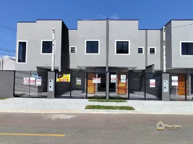 Sobrado com 49m² 2 quartos e 1 banheiro, à venda, no bairro Sítio Cercado em Curitiba