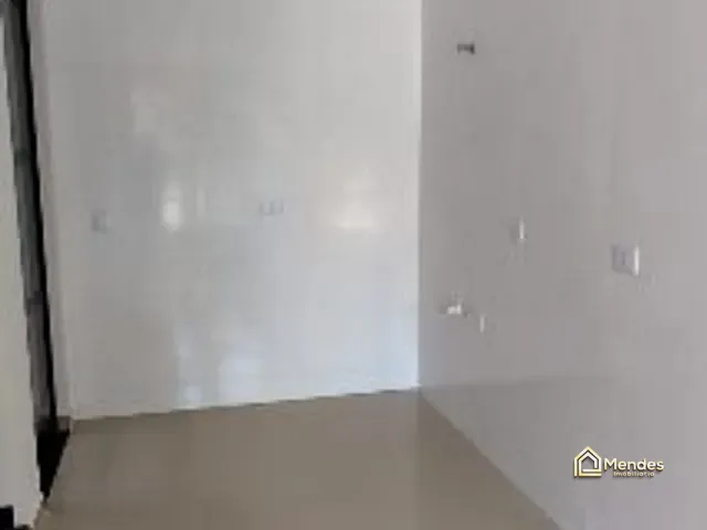 Sobrado com 49m² 2 quartos e 1 banheiro, à venda, no bairro Sítio Cercado em Curitiba
