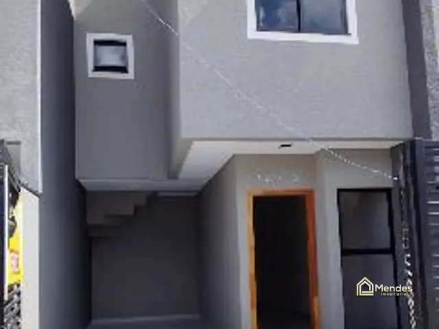 Sobrado com 49m² 2 quartos e 1 banheiro, à venda, no bairro Sítio Cercado em Curitiba