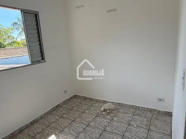 Casa 2 quartos e 2 banheiros, à venda, no bairro Vila Áurea (Vicente de Carvalho) em Guarujá