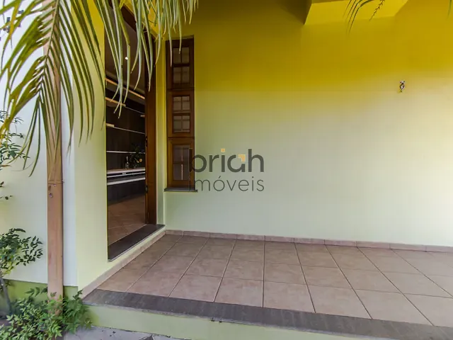 Sobrado 5 quartos e 5 banheiros, à venda, no bairro Pinheiro em São Leopoldo