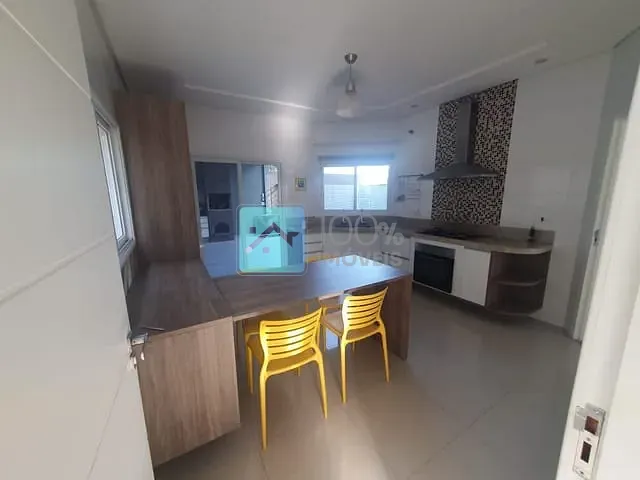 Sobrado com 269m² 4 quartos e 4 banheiros, à venda, no bairro Urbanova em São José dos Campos