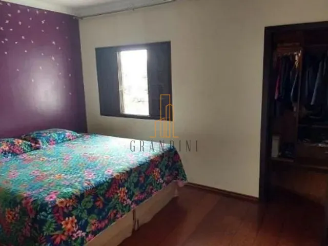 Sobrado com 405m² 5 quartos e 2 banheiros, à venda, no bairro Vila Junqueira em Santo André