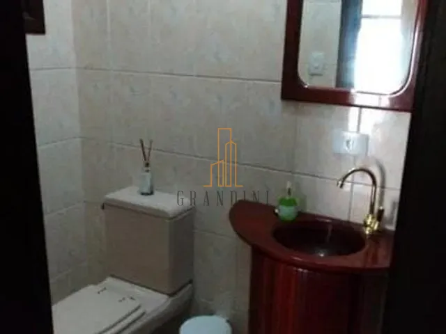 Sobrado com 405m² 5 quartos e 2 banheiros, à venda, no bairro Vila Junqueira em Santo André