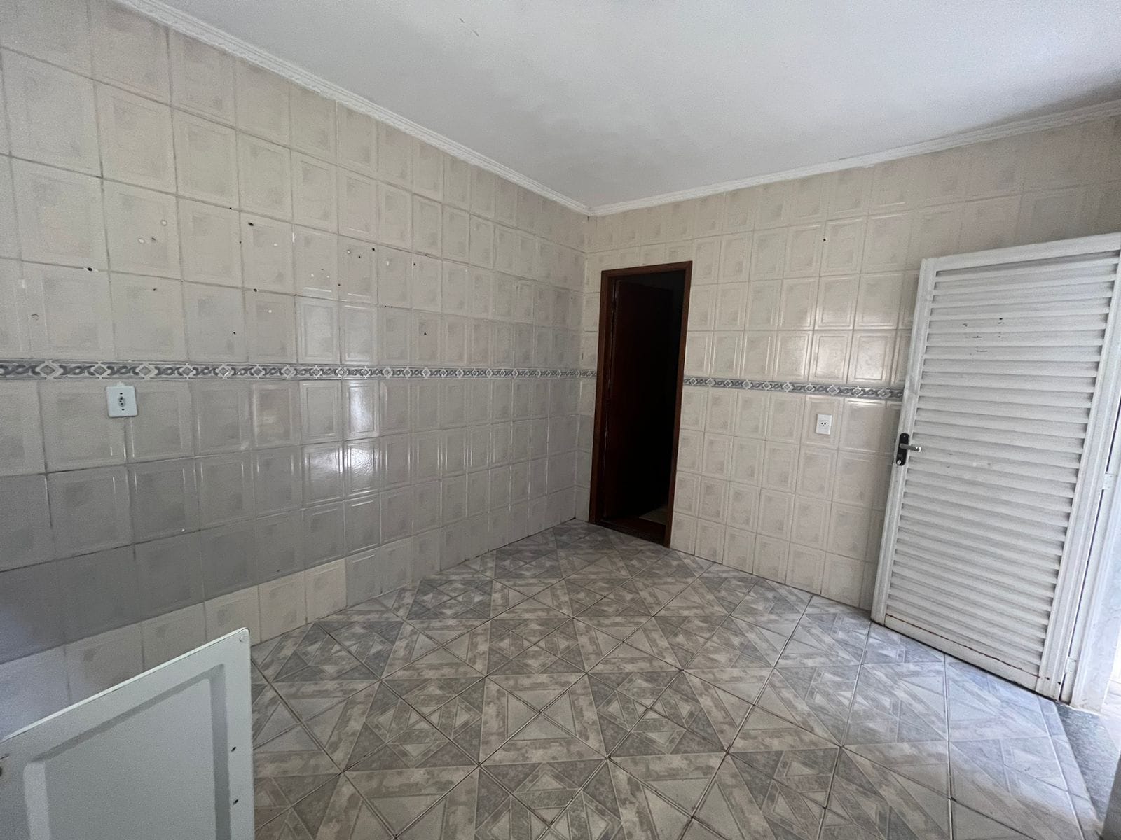 Sobrado à venda com 2 quartos, 100m² - Foto 3