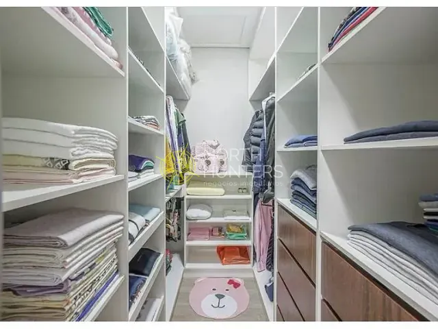 Sobrado com 136m² 3 quartos e 3 banheiros, à venda, no bairro Glória em Joinville
