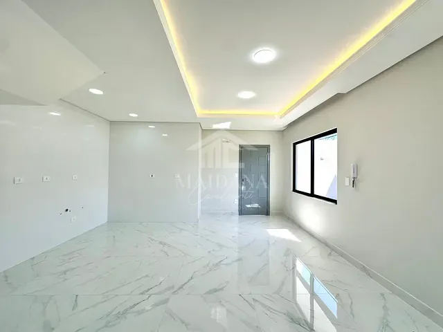 Sobrado com 184m² 3 quartos e 3 banheiros, à venda, no bairro Cruzeiro em São José dos Pinhais