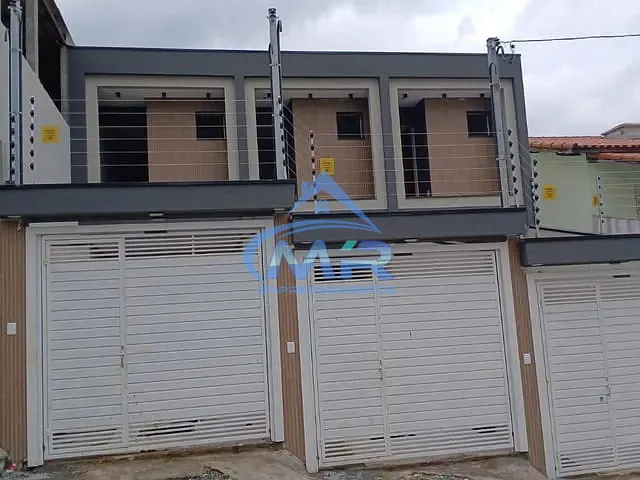 Sobrado 3 quartos e 2 banheiros, à venda, no bairro Vila Salete em São Paulo