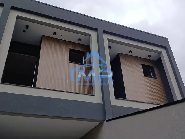 Sobrado 3 quartos e 2 banheiros, à venda, no bairro Vila Salete em São Paulo