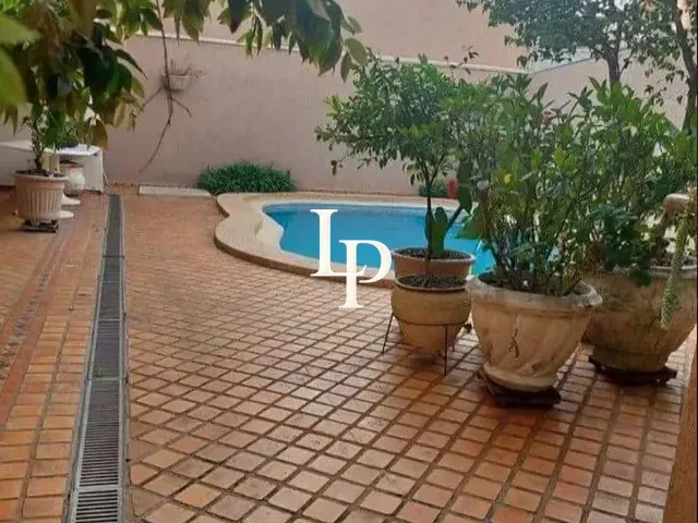 Sobrado com 233m² 4 quartos e 3 banheiros, à venda, no bairro Jardim São Caetano em São Caetano do Sul