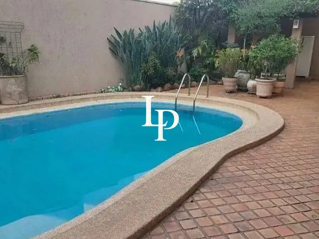 Sobrado com 233m² 4 quartos e 3 banheiros, à venda, no bairro Jardim São Caetano em São Caetano do Sul