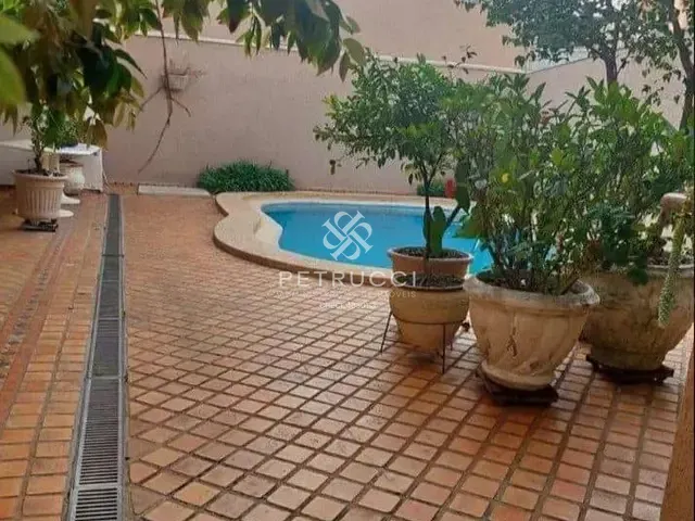 Sobrado com 233m² 4 quartos e 3 banheiros, à venda, no bairro Jardim São Caetano em São Caetano do Sul