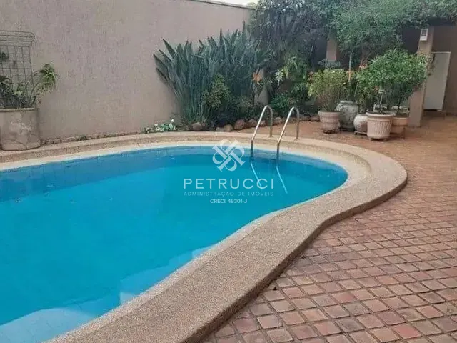 Sobrado com 233m² 4 quartos e 3 banheiros, à venda, no bairro Jardim São Caetano em São Caetano do Sul