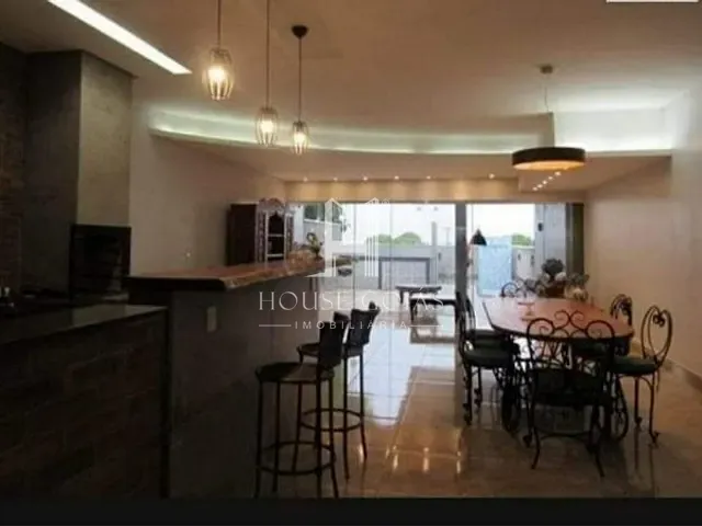 Sobrado 3 quartos e 3 banheiros, à venda, no bairro Jardim Alto Paraíso em Aparecida de Goiânia