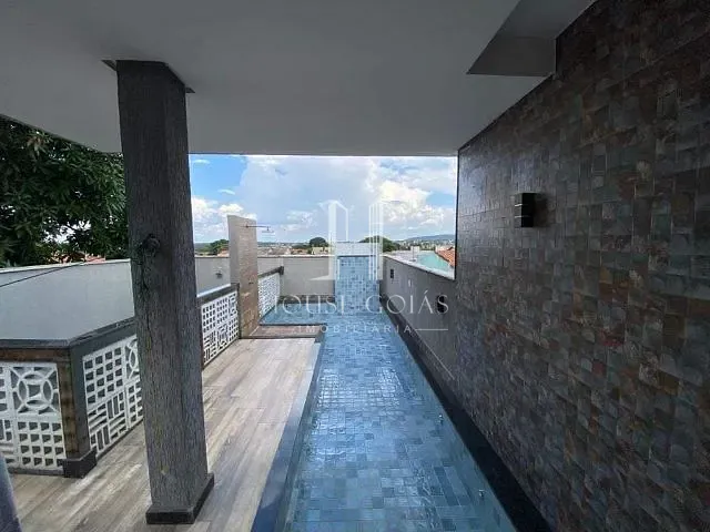 Sobrado 3 quartos e 3 banheiros, à venda, no bairro Jardim Alto Paraíso em Aparecida de Goiânia