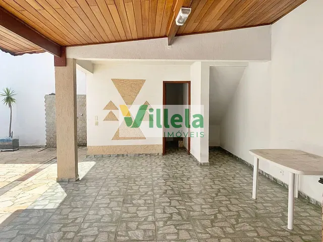 Sobrado 3 quartos e 3 banheiros, à venda, no bairro Vila Áurea em Poá
