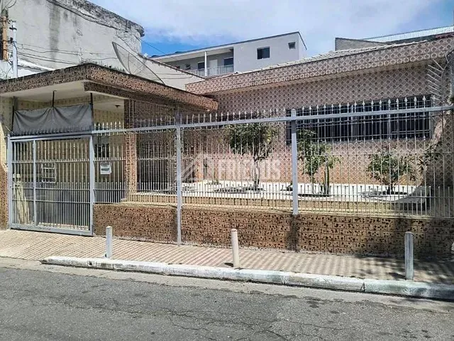 Sobrado com 250m² 4 quartos e 2 banheiros, à venda, no bairro Vila Araguaia em São Paulo