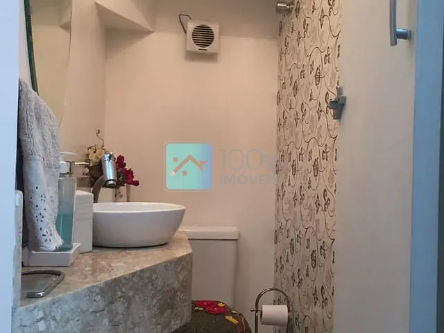 Sobrado com 120m² 3 quartos e 3 banheiros, à venda, no bairro Loteamento Villa Branca em Jacareí