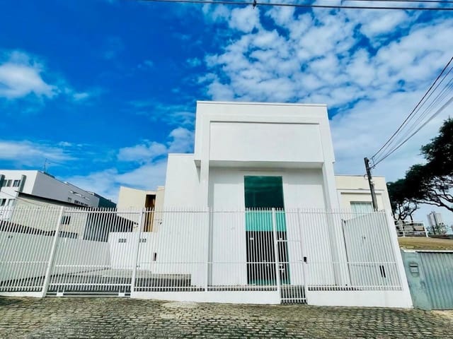 Prédio para alugar, no bairro Jardim Botânico em Curitiba