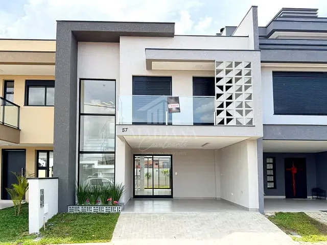 Sobrado com 146m² 3 quartos e 2 banheiros, à venda, no bairro Costeira em São José dos Pinhais